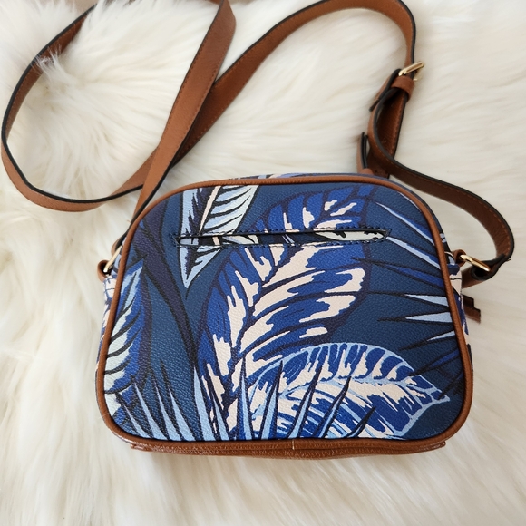 Nanette Lepore Blue Tropics Camera Bag - Picture 2 of 16